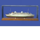 Fartygsmodell med monter