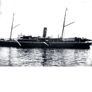 Passagerarfartyget ARIOSTO i en hamn eller farled